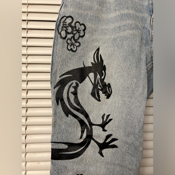 Hot topic Disney Mulan jeans size 5 - Picture 7 of 12
